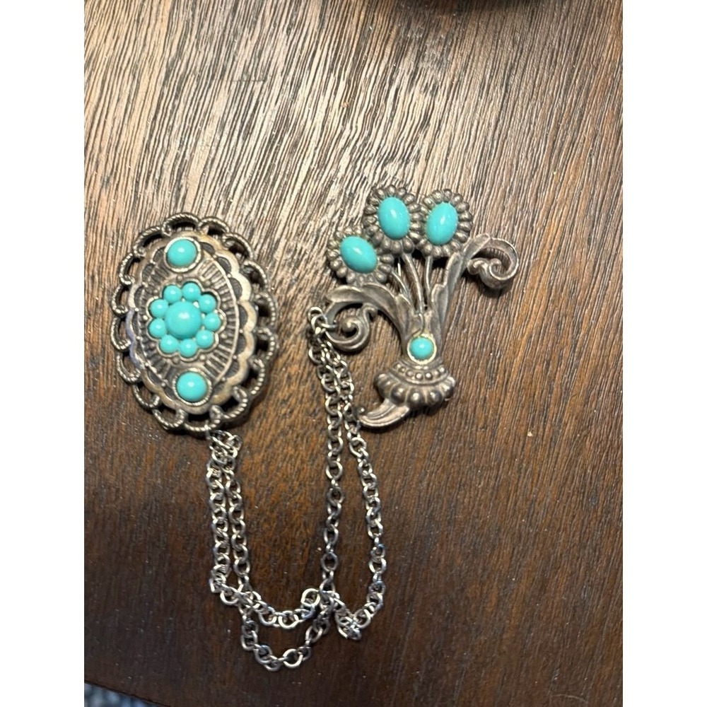 Vintage Classic Art Deco/ Nouveau Turquoise Blue Cabochon Floral Flower Brooch